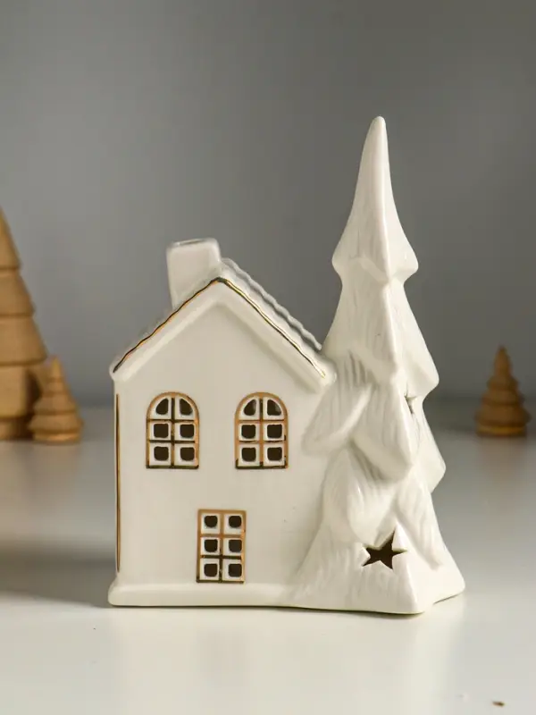 Сувенир керамика свет "Ель у домика" белый с золотом 12х7,5х16 см