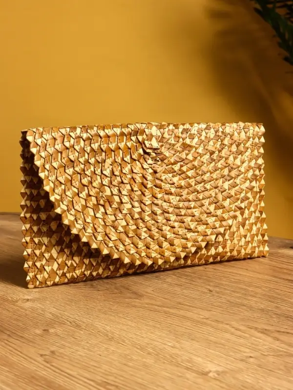 Сумка клатч плетёная из пальмового листа, 28×16×2 см, золотистая
