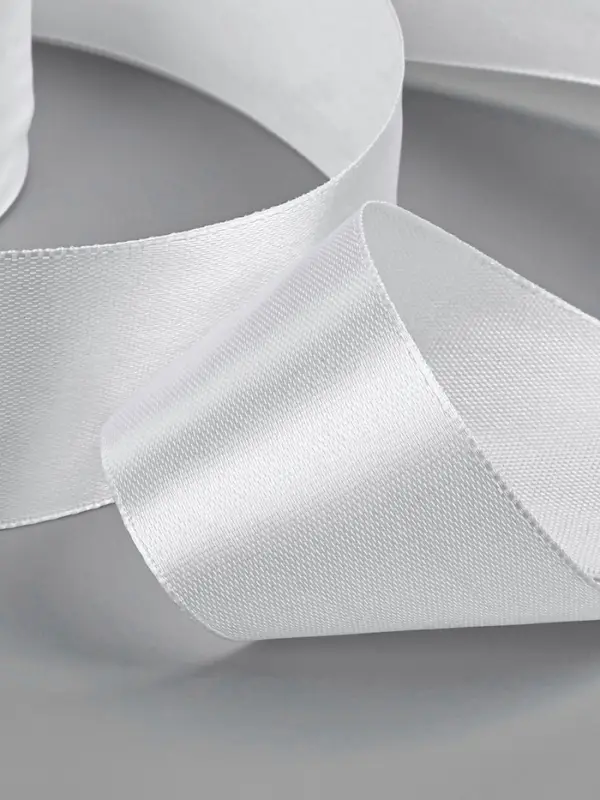 Лента атласная, 40 мм &times; 23 &plusmn;1 м, белая №01