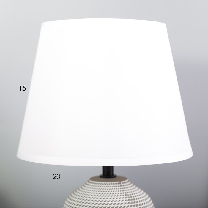 Настольная лампа Настольная лампа "Бенефит" E14 40Вт коричневый 20х20х31 см RISALUX