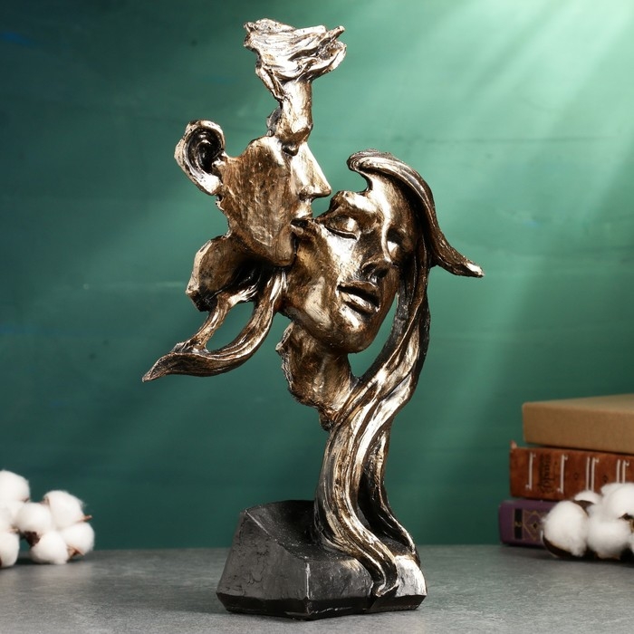 Фигура  Фигура "Пара влюбленная - молодежь" черный с золотом, 30см