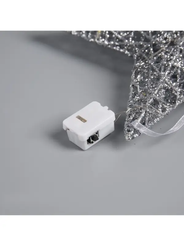 Подвеска световая &laquo;Звезда серебристая&raquo;, 20&times;20&times;5 см, 10 LED, от батареек AG13&times;3, свечение тёплое белое