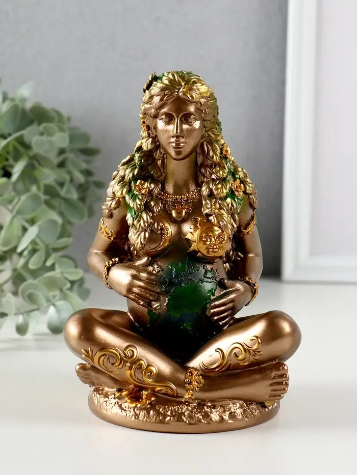 Сувенир полистоун "Природа-мать" 10,5х9,3х17 см Сувенир полистоун "Природа-мать" 10,5х9,3х17 см