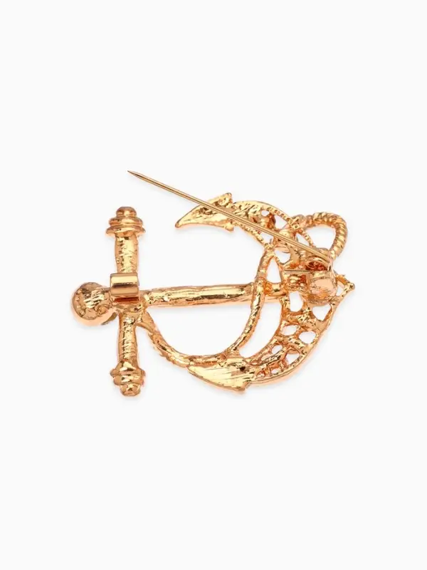 Брошь &laquo;Якорь с бусинками&raquo;, белая в золоте