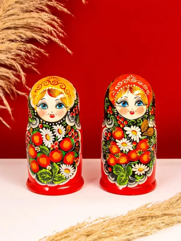Матрёшка деревянная &laquo;Ягодка&raquo;, чёрный платок, 7-кукольная, 22 см, МИКС
