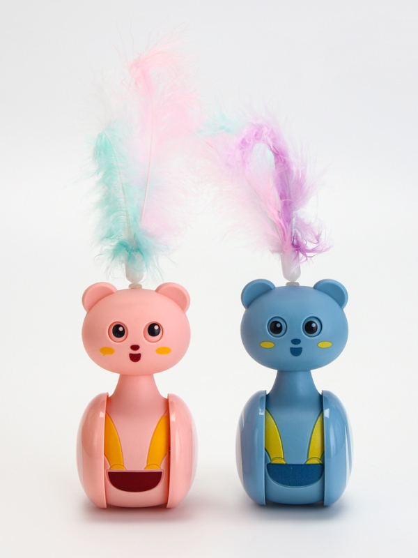 Игрушка-неваляшка с пером под лакомство, 11 х 6 см, Микс цветов Игрушка-неваляшка с пером под лакомство, 11 х 6 см, Микс цветов