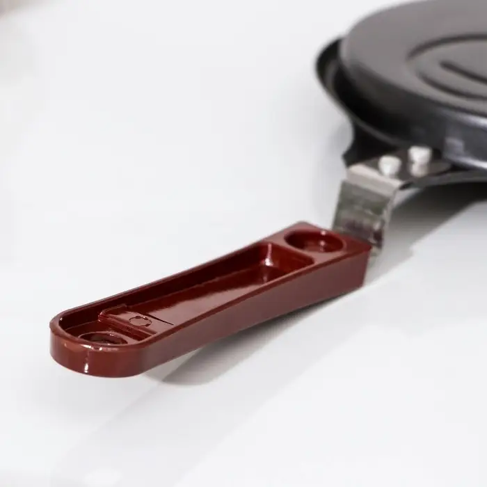 Сковорода Доляна «Лягушка», d=14 см, пластиковая ручка, антипригарное покрытие, цвет чёрный Сковорода Доляна «Лягушка», d=14 см, пластиковая ручка, антипригарное покрытие, цвет чёрный