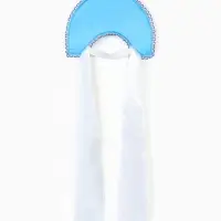 Кокошник с бусинами, на голубом фоне