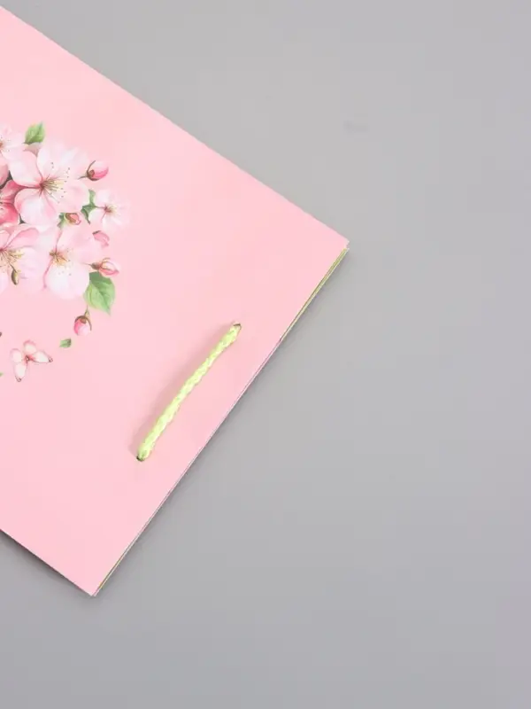 Пакет подарочный ламинированный "Цветочная бабочка" 18 х 22,3 х 10 см