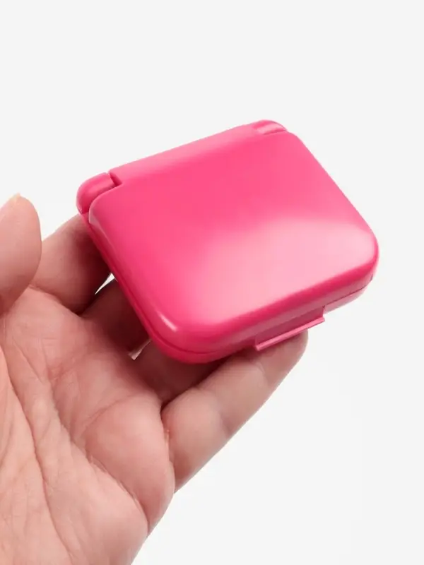 Швейный набор дорожный, 20 предметов, в складной пластиковой коробке, 7&times;6.5&times;2 см, МИКС