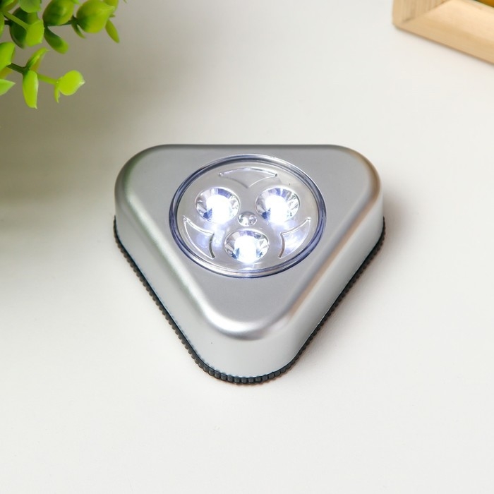 Ночник-пушлайт Ночник-пушлайт "Треугольник" 3хLED, 3ААА серый 6,5х6,5х2,5 см RISALUX