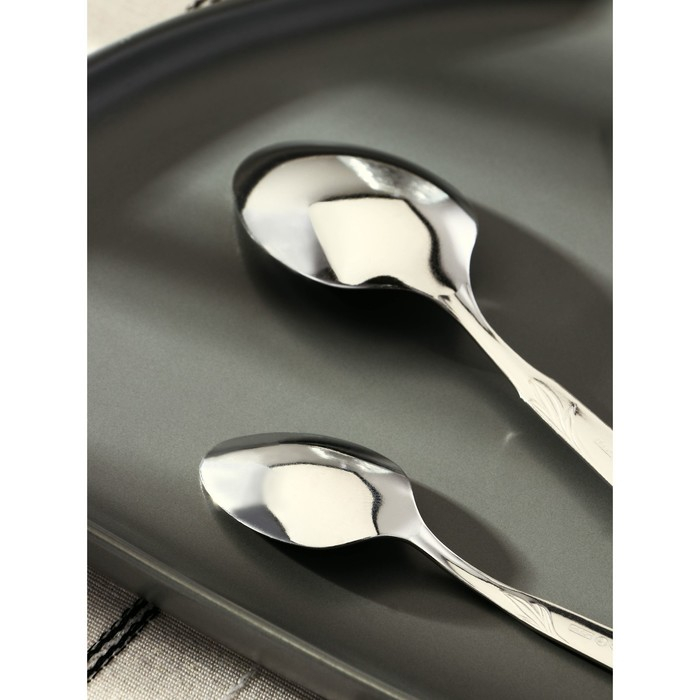 Набор столовых приборов &laquo;Цветы&raquo;, 18 предметов, толщина 1,5 мм, цвет серебряный