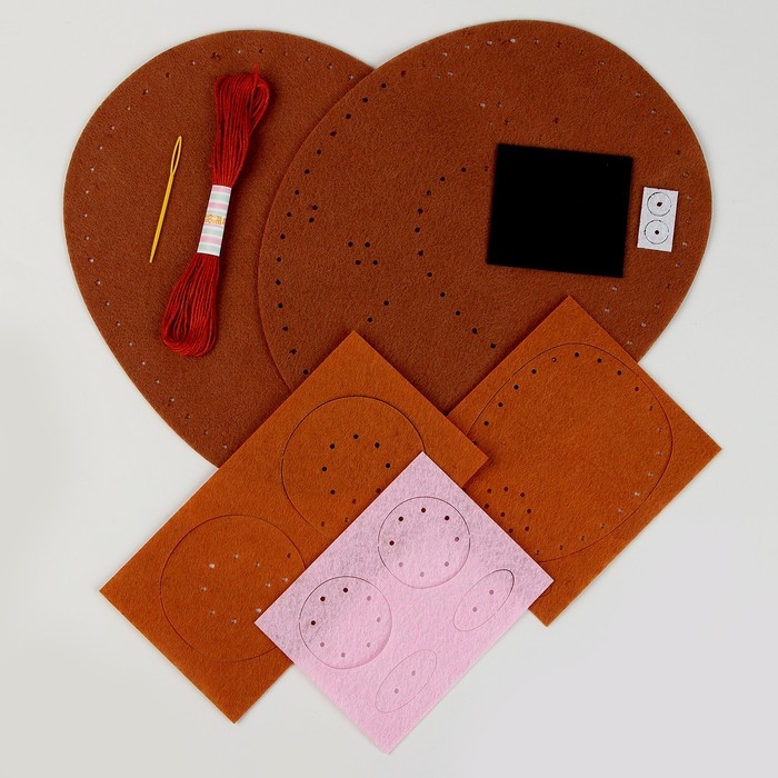 Набор для шитья. Подушка из фетра «Медведь», 25 × 25 см Набор для шитья. Подушка из фетра «Медведь», 25 × 25 см