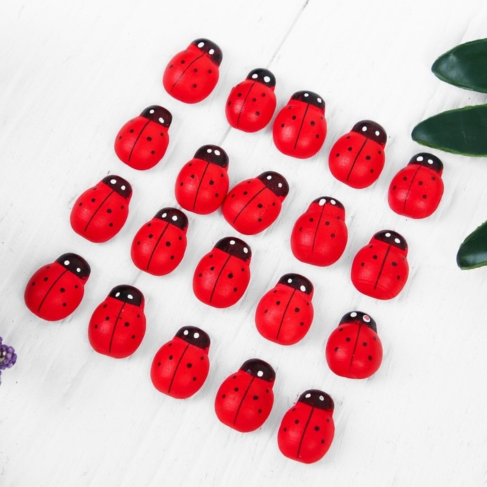 Набор магнитов «Божья коровка», 20 шт., красный Набор магнитов «Божья коровка», 20 шт., красный