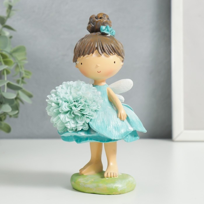 Сувенир полистоун Сувенир полистоун "Малышка-фея в голубом, с цветком" 15,5х8х8 см