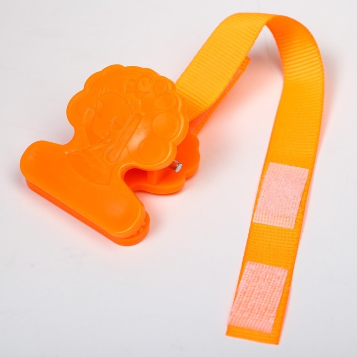 Соска - пустышка силиконовая ортодонтическая, от 0 мес., с держателем, цвет оранжевый Соска - пустышка силиконовая ортодонтическая, от 0 мес., с держателем, цвет оранжевый