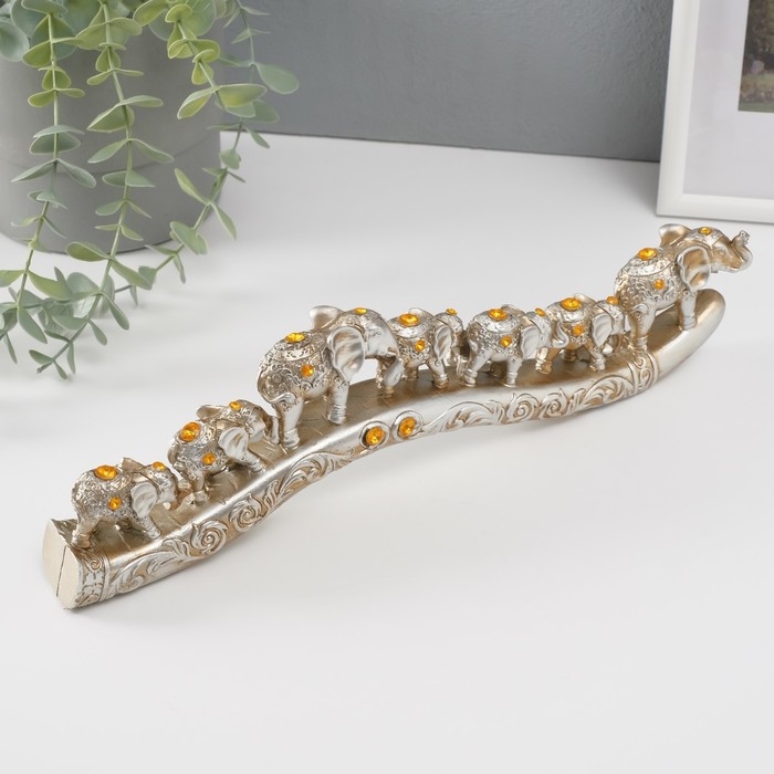 Сувенир полистоун стразы Сувенир полистоун стразы "Караван из семи слонов" 9х32,5х3,5 см