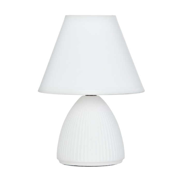 Настольная лампа Настольная лампа "Даника" Е14 40Вт белый 20х20х28 см RISALUX