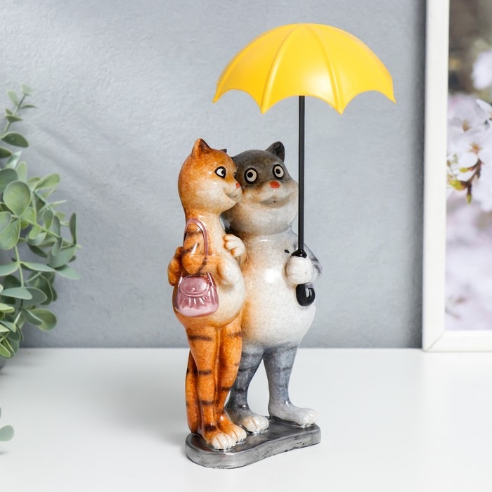 Сувенир полистоун лак Сувенир полистоун лак "Котики - Прогулка под зонтом" 21,5х10х11,2 см