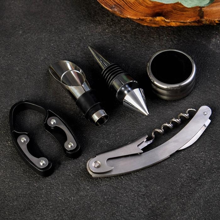 Винный набор: штопор, аэратор, каплеулавливатель, пробка для бутылки вина и нож для фольги «C уважением».