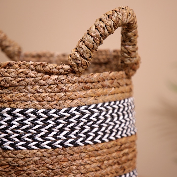 Корзина плетёная 27х27х35 см Корзина плетёная 27х27х35 см