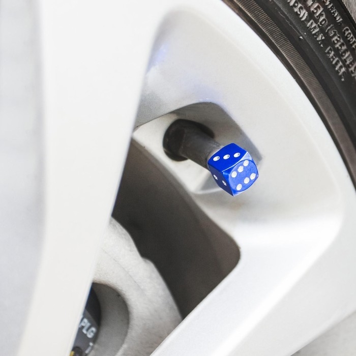 Колпачок на вентиль TORSO кубик, синие, набор 4 шт Колпачок на вентиль TORSO кубик, синие, набор 4 шт