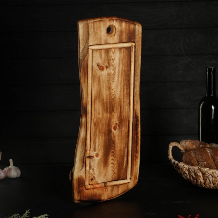 Доска разделочная в обжиге с кровостоком Wild Kitchen, 50×20-25×2,5 см, цельный массив кедра Доска разделочная в обжиге с кровостоком Wild Kitchen, 50×20-25×2,5 см, цельный массив кедра