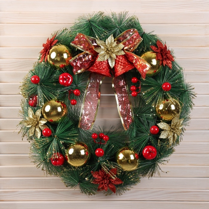 Венок новогодний d- 37 см  Венок новогодний d- 37 см "Уютная сказка" бант в клетку с колокольчиками