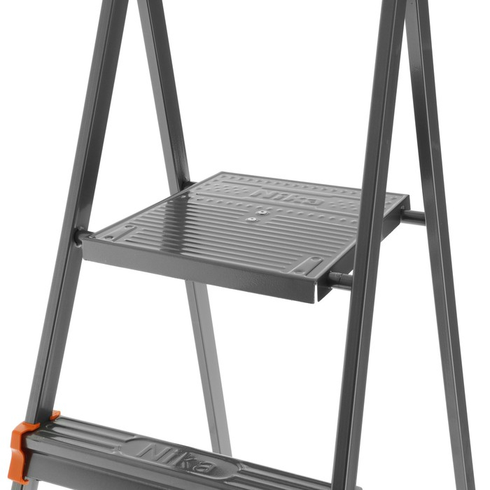 Стремянка Nika СМ8, широкие ступени, высота до рабочей площадки 1720 мм, 8 ступеней Стремянка Nika СМ8, широкие ступени, высота до рабочей площадки 1720 мм, 8 ступеней