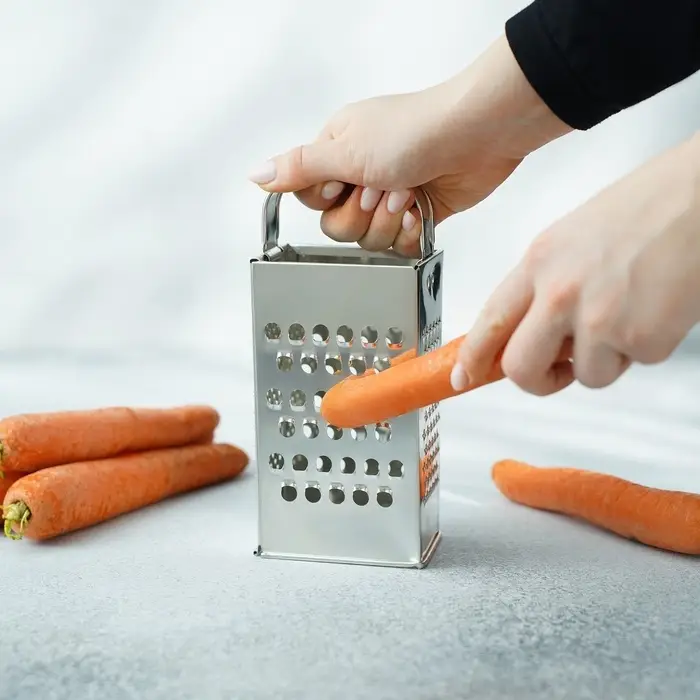 Тёрка КВАРЦ &laquo;Эконом&raquo;, 4 грани, 8.5&times;6.2&times;18.2 см, металл