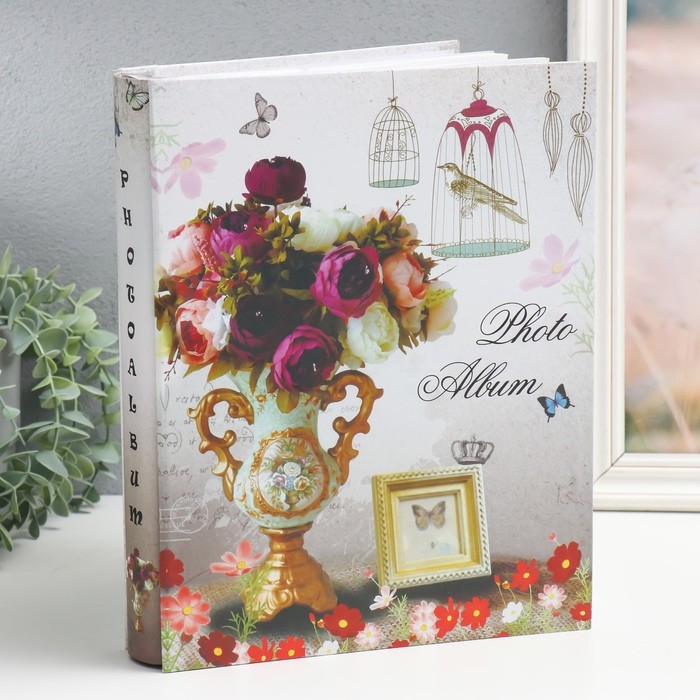 Фотоальбом на 200 фото 13х18 см Фотоальбом на 200 фото 13х18 см "Цветочная композиция с рамкой" в короб МИКС 5,3х23х29,8 см 971388