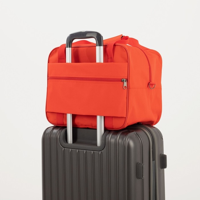 Сумка дорожная на молнии, 2 наружных кармана, длинный ремень, цвет красный Сумка дорожная на молнии, 2 наружных кармана, длинный ремень, цвет красный