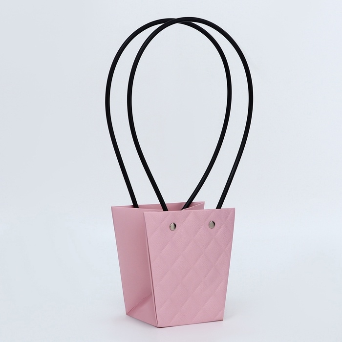 Сумка для цветов тиснение пудра влагостойкая, 12x12-8x8-12.5 см Сумка для цветов тиснение пудра влагостойкая, 12x12-8x8-12.5 см