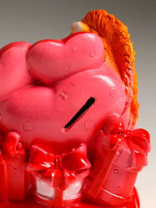 Копилка Копилка "Лошадь с сердцем и подарками" 11х10х7 см,