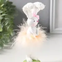 Сувенир полистоун "Заюшка с розовым бантиком в пуховой юбочке" 4,8х4х18 см