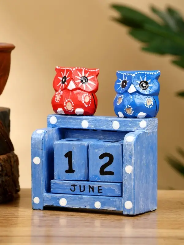 Календарь настольный «Пара совят», 8×4×9.5 см, дерево, синий, красный Календарь настольный «Пара совят», 8×4×9.5 см, дерево, синий, красный
