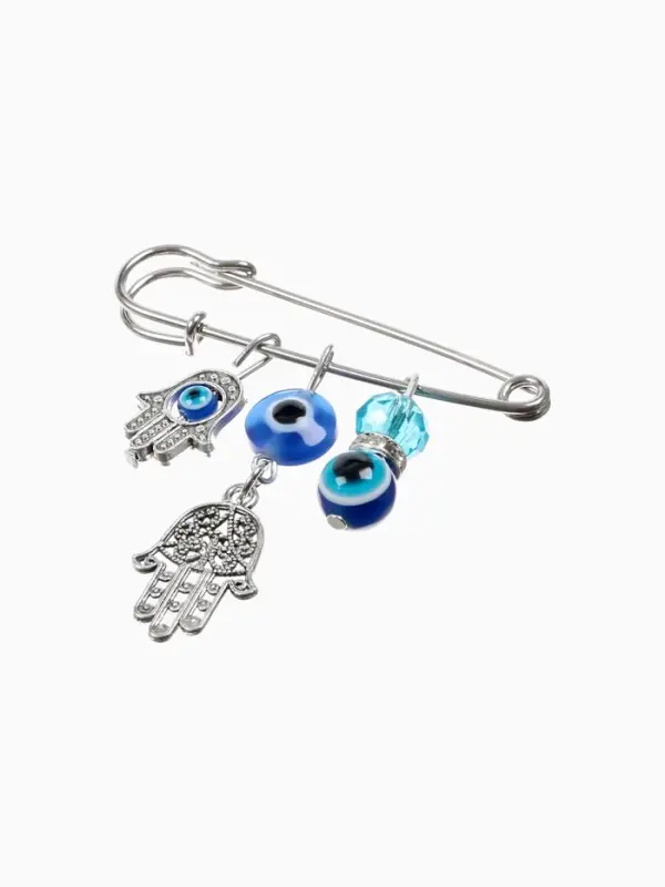 Булавка-оберег 3 подвески &laquo;Рука Хамса с бусиной&raquo;, 5 см, синяя в серебре