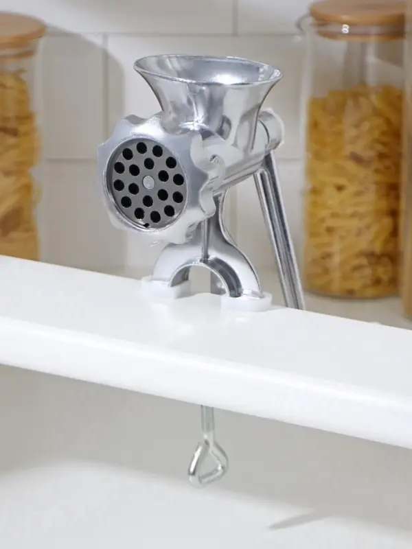 Мясорубка ручная &laquo;Советская&raquo;, алюминий, 22.5&times;13.5 см, серебристая