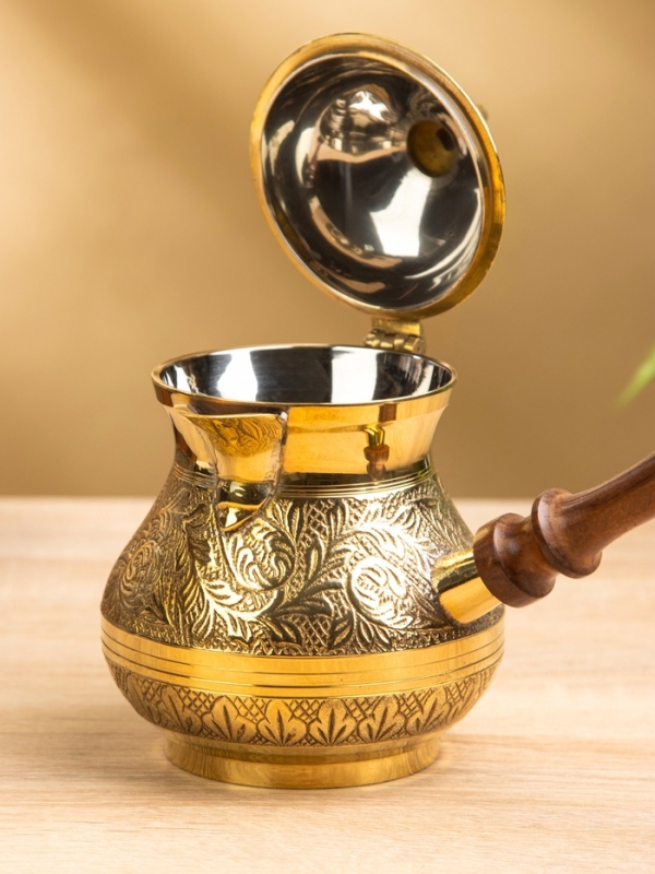 Турка "На двоих" латунь, с крышкой и деревянной, 400 мл