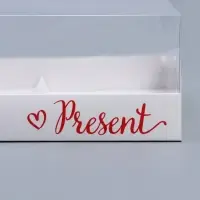 Коробка кондитерская для муссовых пирожных &laquo;Подарок&raquo;, 17.8&times;17.8&times;6.5 см