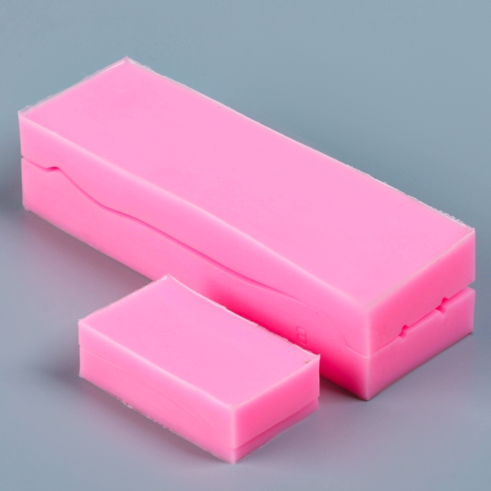 Форма силиконовая «Фигура девушки», 15,6 × 3,6 см Форма силиконовая «Фигура девушки», 15,6 × 3,6 см