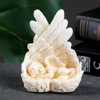 Фигура "Ангел в крыльях спит" позолота, 9х7х4см