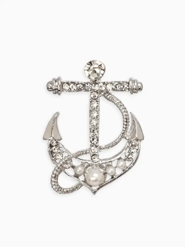 Брошь &laquo;Якорь с бусинками&raquo;, белая в серебре