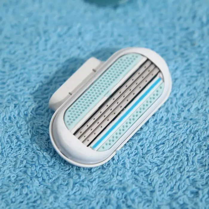 Станок бритвенный, 4 сменных кассеты