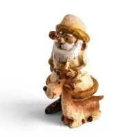 Фигурка &laquo;Дедушка Мороз в кафтане&raquo;, 7.5&times;5.5&times;10 см