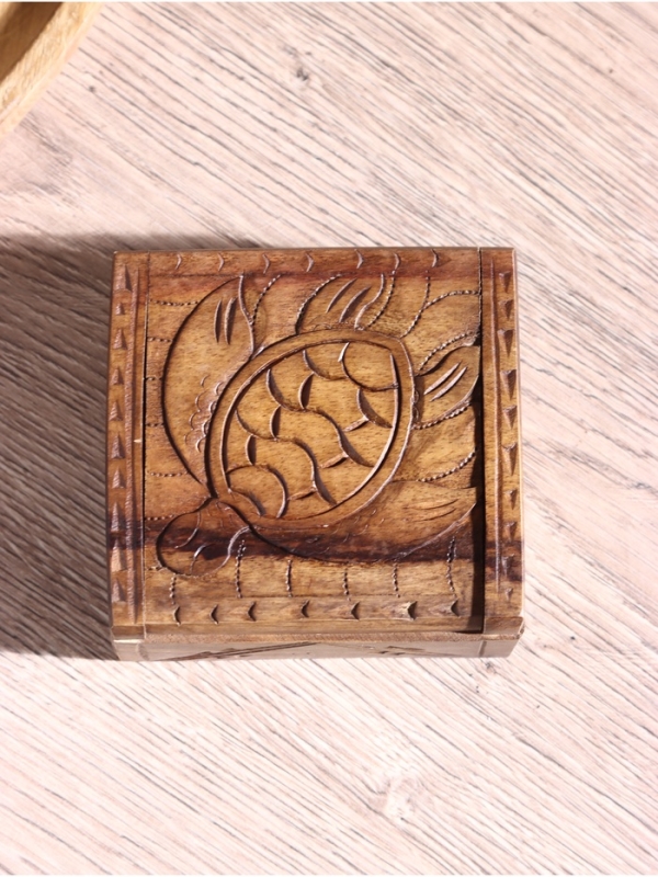 Шкатулка резная  Шкатулка резная "Черепаха" дерево соно, 10х10х5 см