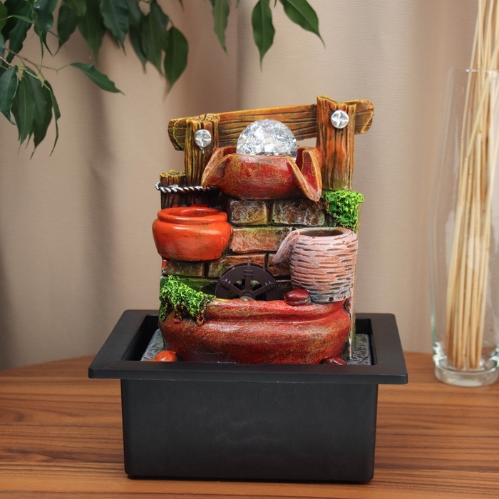 Фонтан Фонтан "Бочки у каменной стены с забором" 28х23 см (с подсветкой)