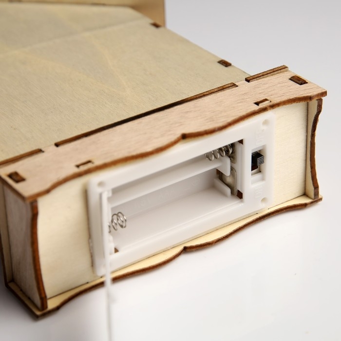 Светодиодная фигура «Домик с оленем» 16 × 11 × 4.5 см, дерево, батарейки АААх2 (не в комплекте), свечение тёплое белое