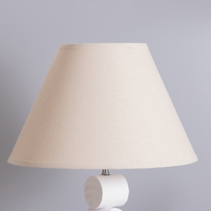 Настольная лампа Sophia белый 1х40Вт Е27 35х35х56см Настольная лампа Sophia белый 1х40Вт Е27 35х35х56см