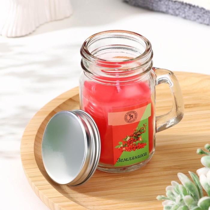 Свеча ароматическая в банке  Свеча ароматическая в банке "Земляника", 7,2 х 8,5 см, 190 г